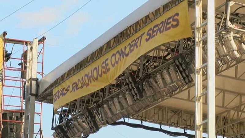 The concerts are included for free with admission to the fair.