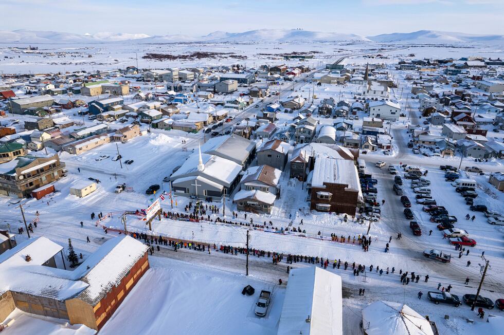 ARCHIVO - LA ciudad de Nome, Alaska, en una fotografía del 14 de marzo de 2023. (Loren...