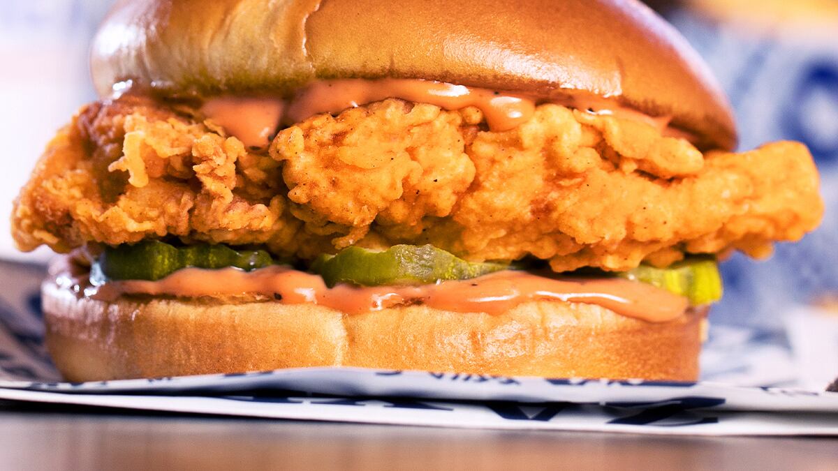 Zaxby’s joins the chicken sandwich wars and in it to win it