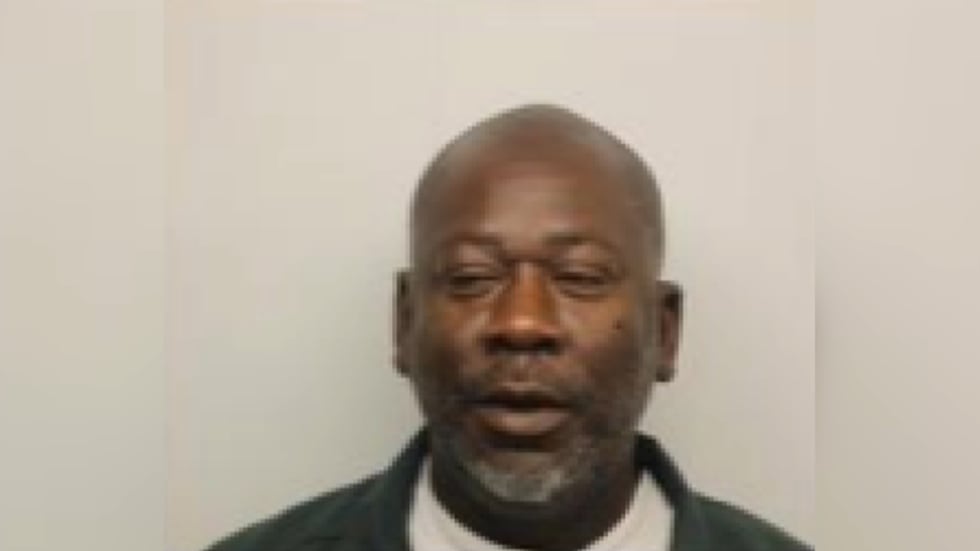 Delano Middleton, de 48 años, fue acusado de asesinato.