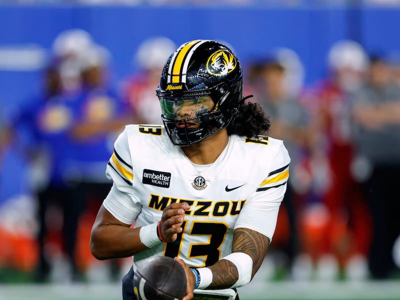 Mizzou’s Austin Simmons named co-SEC Offensive Player of the Week