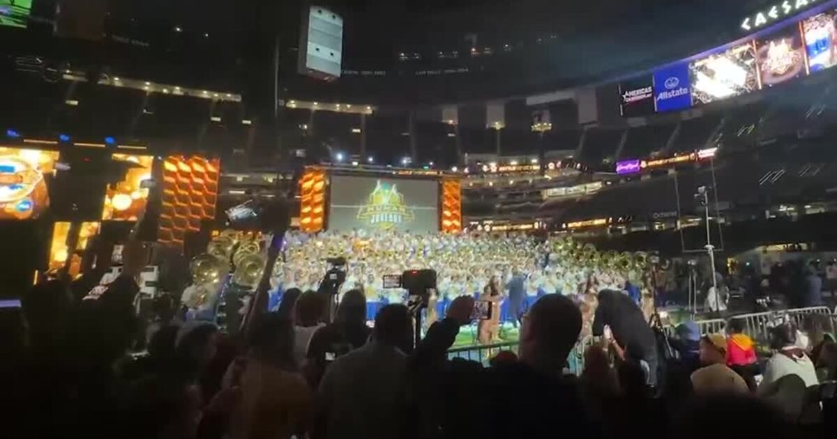 Thousands Flock To Caesars Superdome For Bayou Classic s Battle Of The thousands-flock-to-caesars-superdome-for-bayou-classic-s-battle-of-the