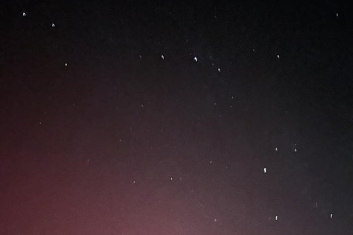 preloaded gallery image