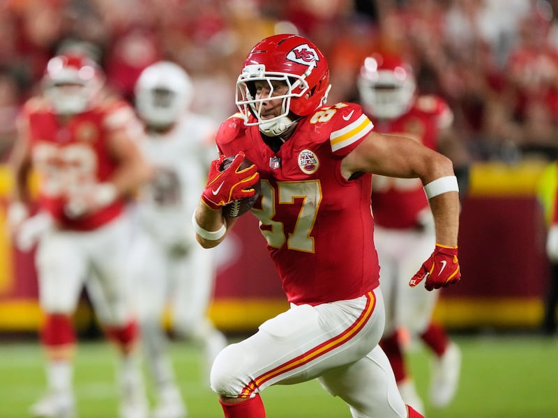 Kelce makes more tight end history in Week 1 win over Denver