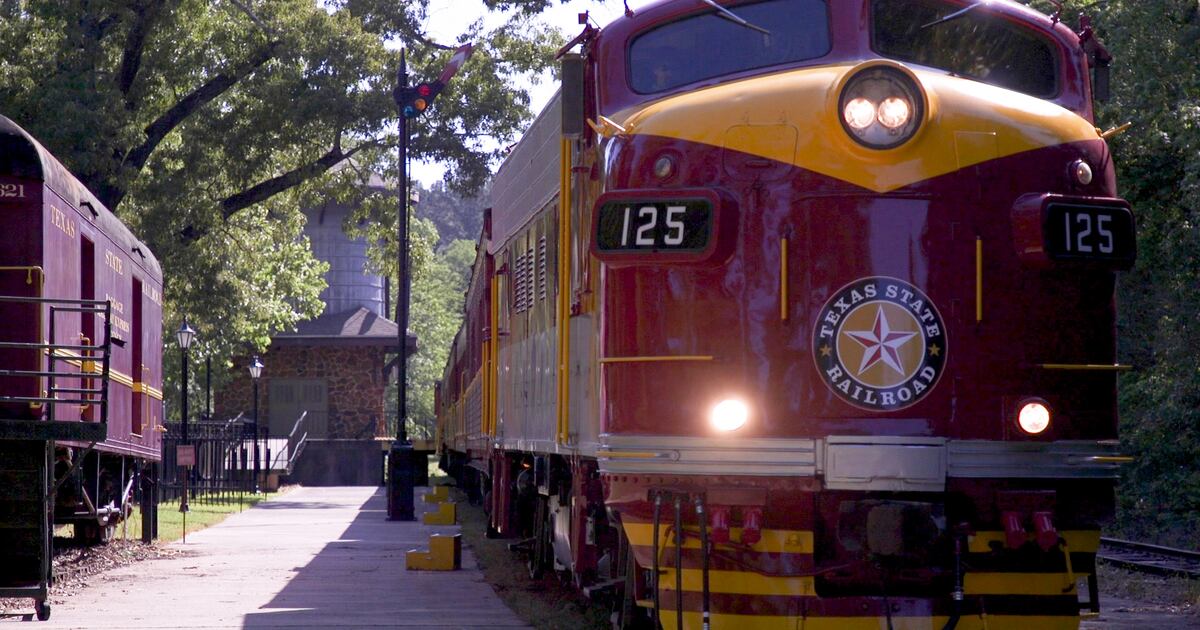 All Aboard The Texas State Railroad - The East Texas Weekend