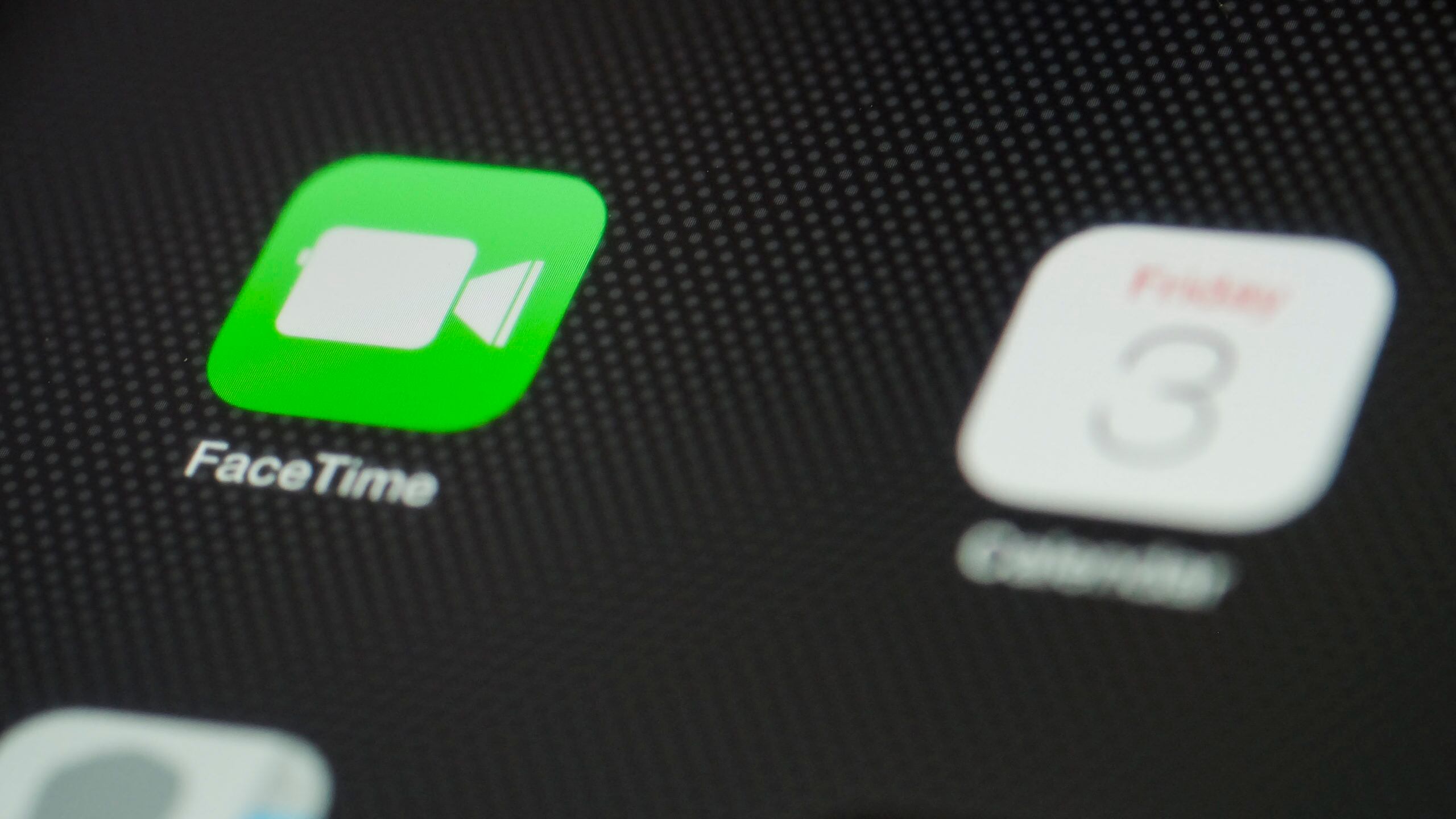 Use these apps to stay in touch with friends and family during COVID-19