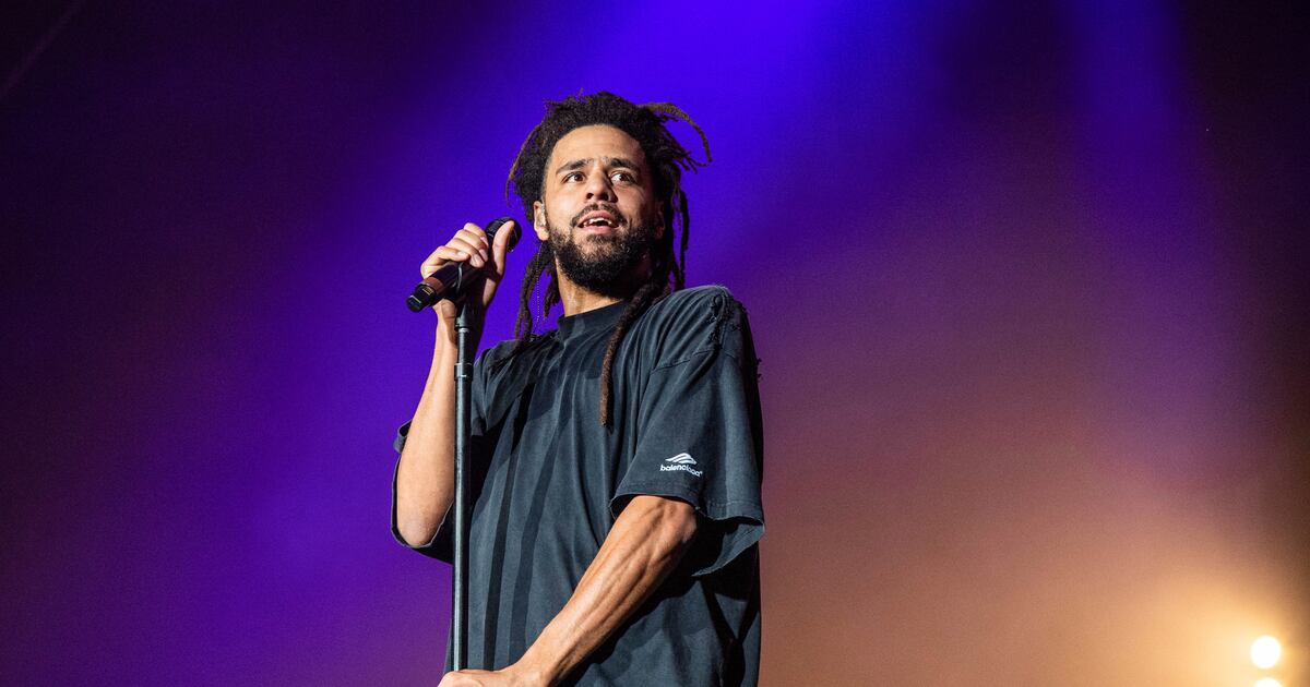 Grammy Award-winning rapper J. Cole visits Alabama A&M’s campus ...