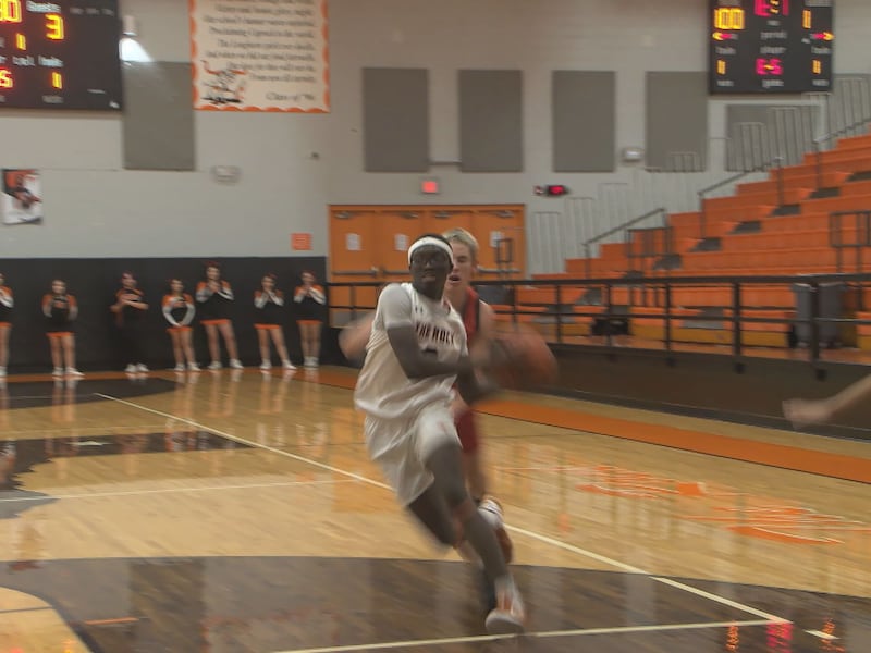 Lubbock-Cooper sweeps Caprock in District 3-5A basketball doubleheader