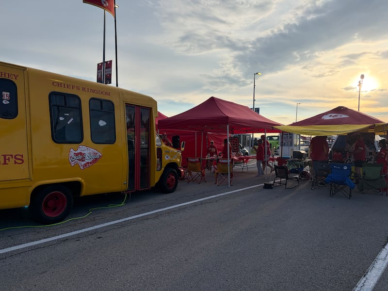 Early bird gets the brisket: Chiefs fans camp out for home opener tailgate tradition