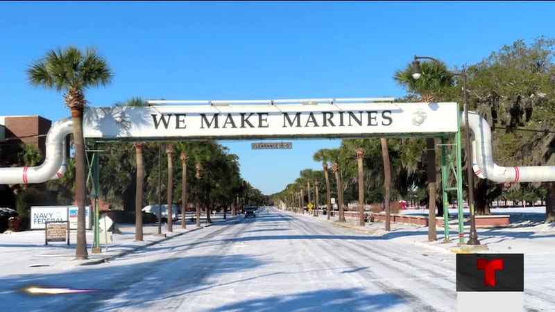 El Cuerpo de Marines en Carolina del Sur advierte de la presencia de ICE en graduaciones.