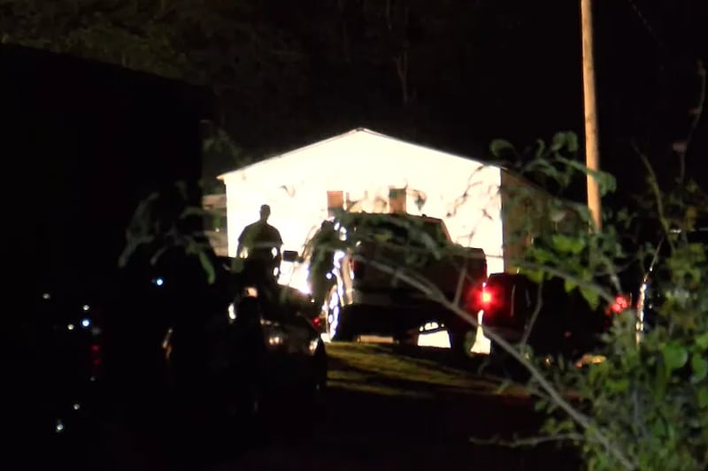 One dead, sheriff's deputy injured in Lee County shooting