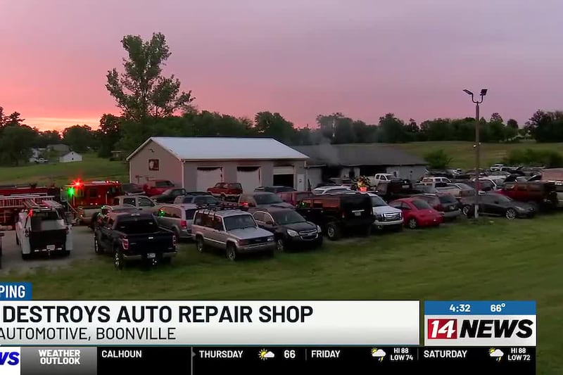 Fire destroys auto repair shop in Warrick Co.