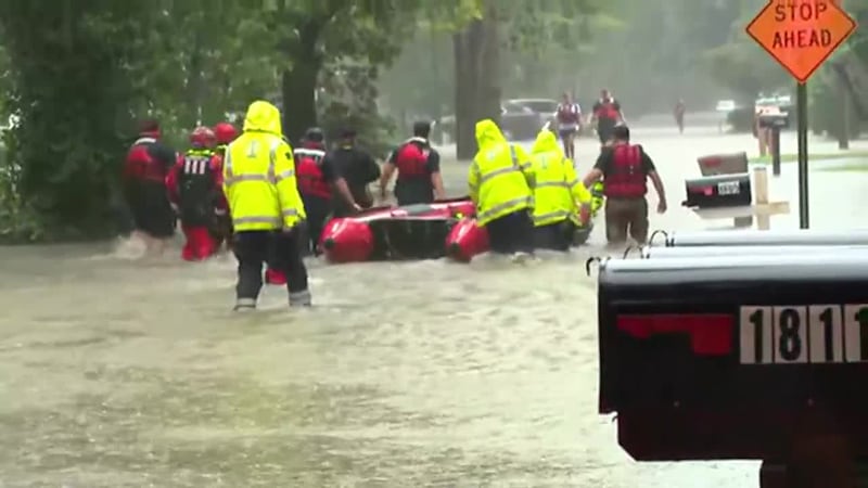 Inundaciones en Indiana dejan vecindarios bajo el agua y varios muertos. (TNS).