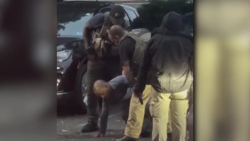 Hispano exige millonaria indemnización tras sufrir graves heridas en encuentro con ICE "Tengo...